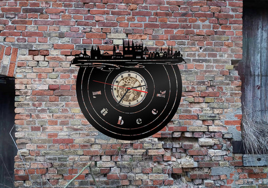 Uhr Wanduhr  Wanduhr Skyline Lübeck  Silhouette Hotel Urlaub Hansestadt